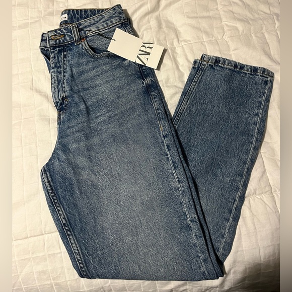 Zara mom fit jeans with high waist - Picture 2 of 4